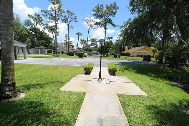 5439 LADY BUG LN 2, Wesley Chapel, FL 33543