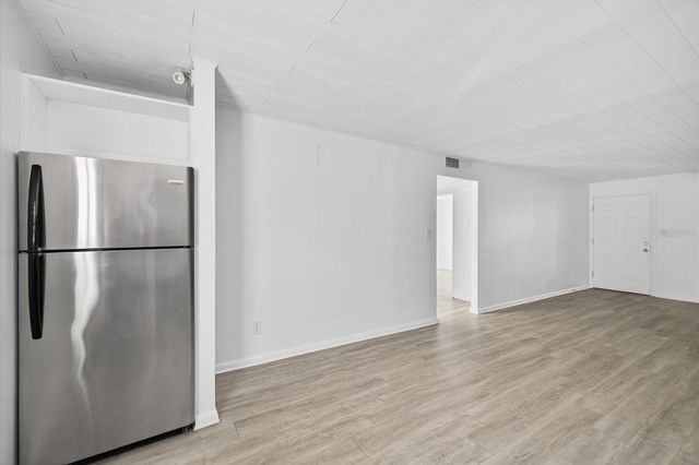 2808 W AZEELE STREET 205, Tampa, FL 33609