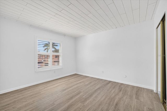 2808 W AZEELE STREET 205, Tampa, FL 33609