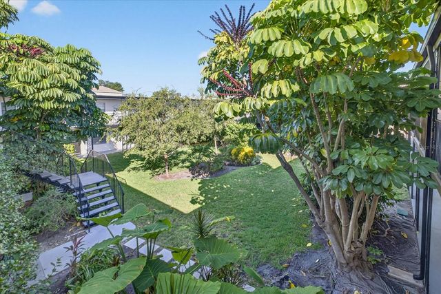 2808 W AZEELE STREET 205, Tampa, FL 33609