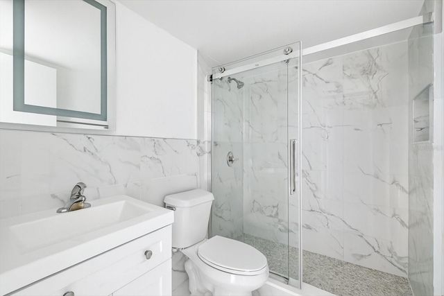 2808 W AZEELE STREET 205, Tampa, FL 33609