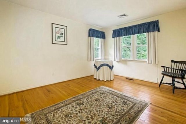 6522 TRUMAN LN, Falls Church, VA 22043