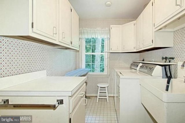 6522 TRUMAN LN, Falls Church, VA 22043
