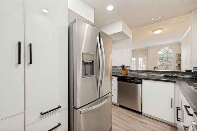 5325 Bent Tree Forest Drive 2248, Dallas, TX 75248