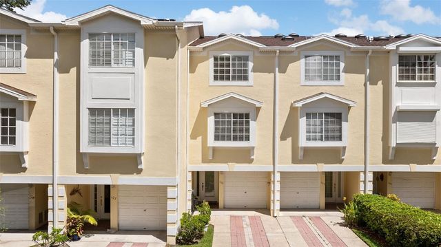 106 BRENT CIRCLE, Oldsmar, FL 34677