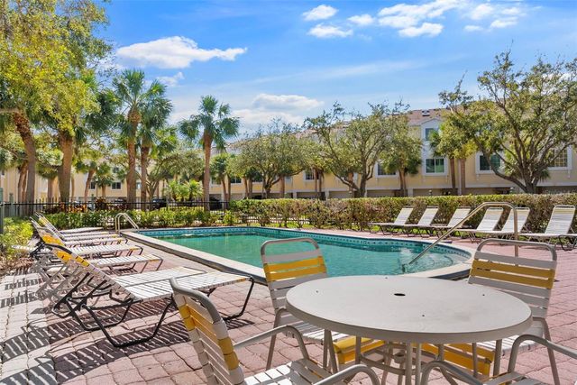 106 BRENT CIRCLE, Oldsmar, FL 34677