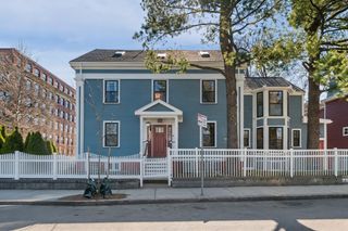23 Boardman St 23, Cambridge, MA 02139