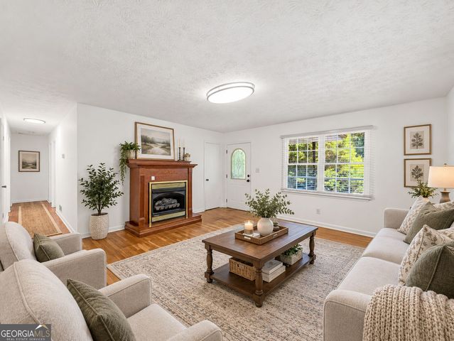 1825 Jordan Hill Road, Griffin, GA 30223