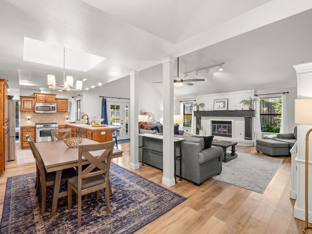 1352 W Palo Alto Avenue, Fresno, CA 93711