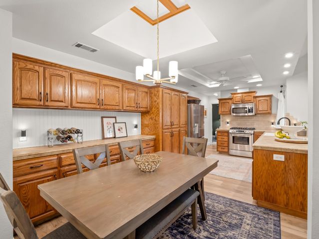 1352 W Palo Alto Avenue, Fresno, CA 93711