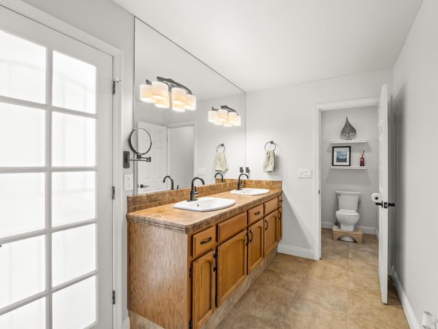 1352 W Palo Alto Avenue, Fresno, CA 93711