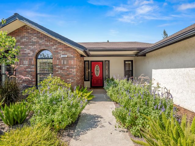 1352 W Palo Alto Avenue, Fresno, CA 93711