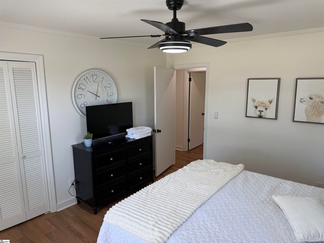 304 Pine Knoll Drive, Greenville, SC 29609