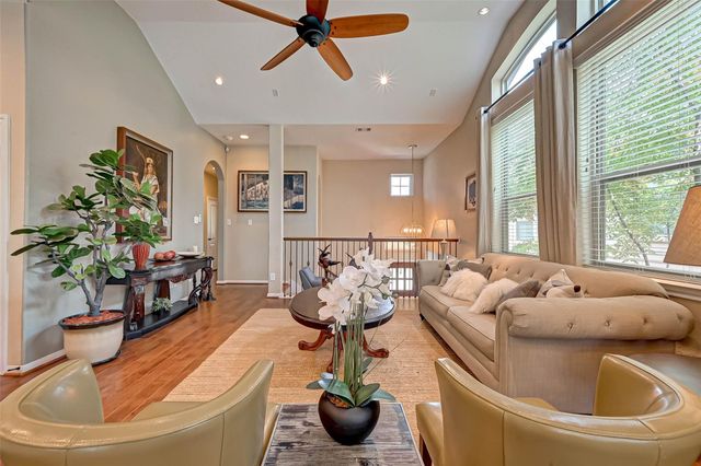 50 Cheswood Manor Drive, The Woodlands, TX 77382