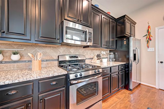 50 Cheswood Manor Drive, The Woodlands, TX 77382