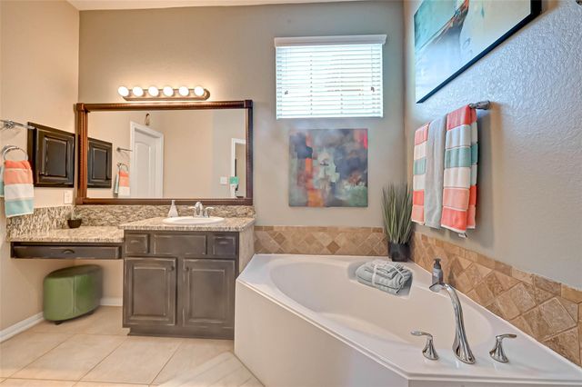 50 Cheswood Manor Drive, The Woodlands, TX 77382