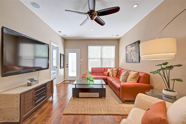 50 Cheswood Manor Drive, The Woodlands, TX 77382