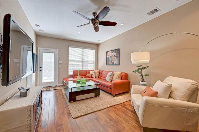 50 Cheswood Manor Drive, The Woodlands, TX 77382