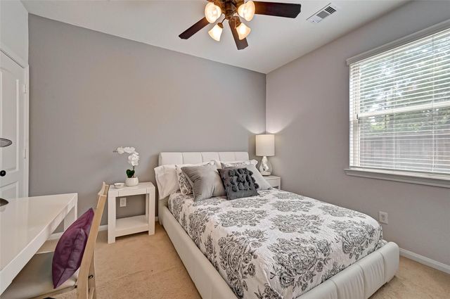 50 Cheswood Manor Drive, The Woodlands, TX 77382