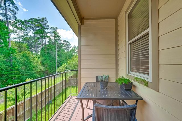 50 Cheswood Manor Drive, The Woodlands, TX 77382