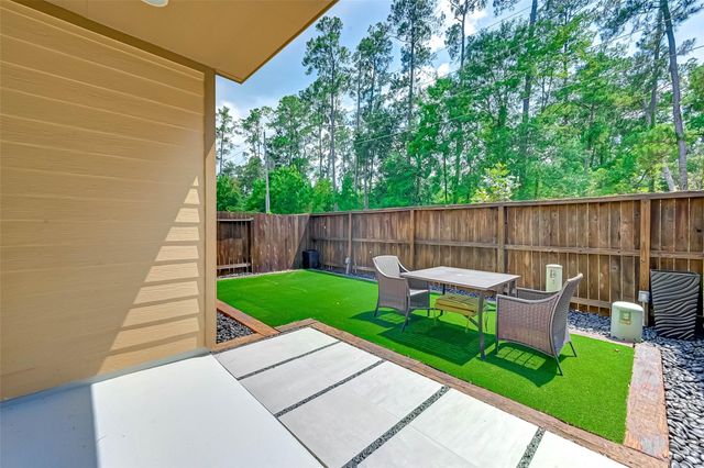 50 Cheswood Manor Drive, The Woodlands, TX 77382