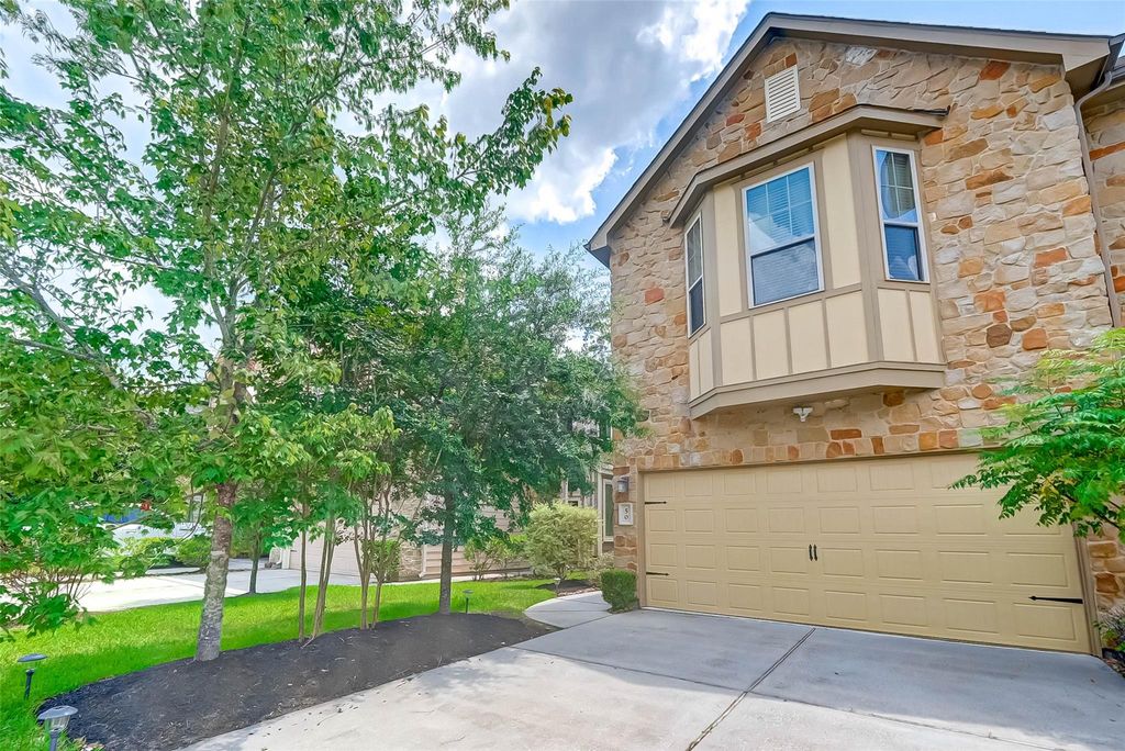 50 Cheswood Manor Drive, The Woodlands, TX 77382