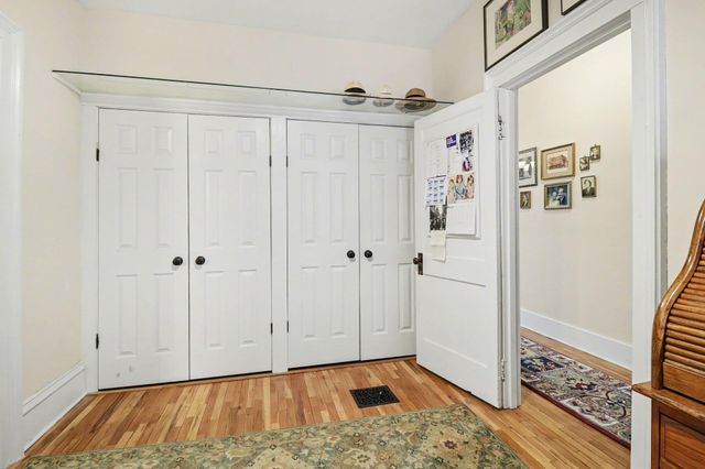 206 N James Street, Ludington, MI 49431