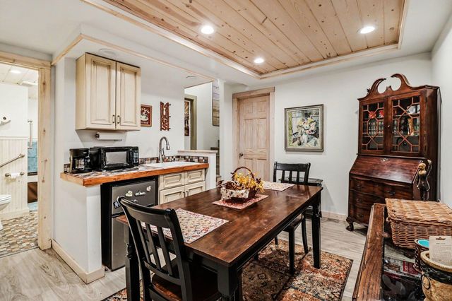 206 N James Street, Ludington, MI 49431