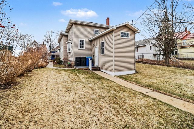 206 N James Street, Ludington, MI 49431