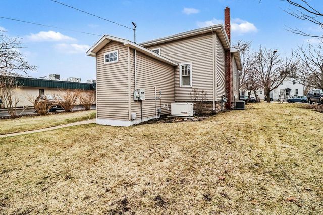 206 N James Street, Ludington, MI 49431