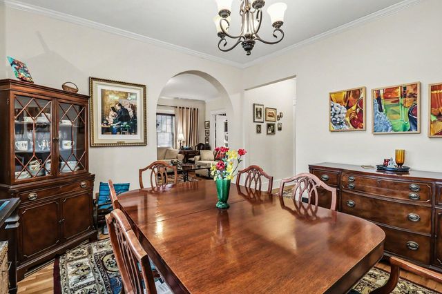 206 N James Street, Ludington, MI 49431