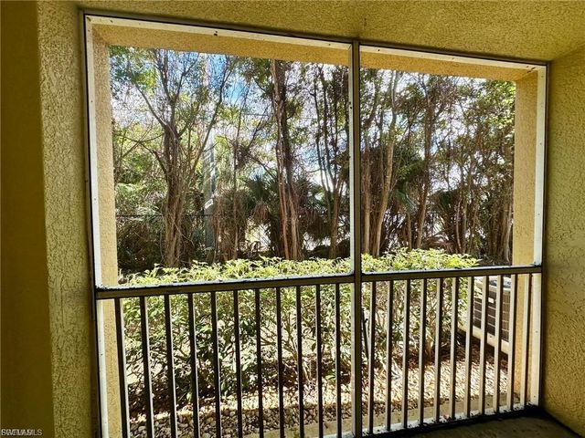 4122 Residence DR # 106, Fort Myers, FL 33901