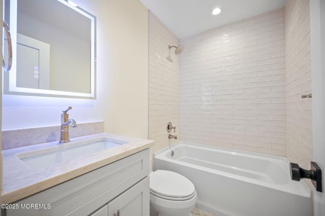 569 Ocean Boulevard, Leonardo, NJ 07737