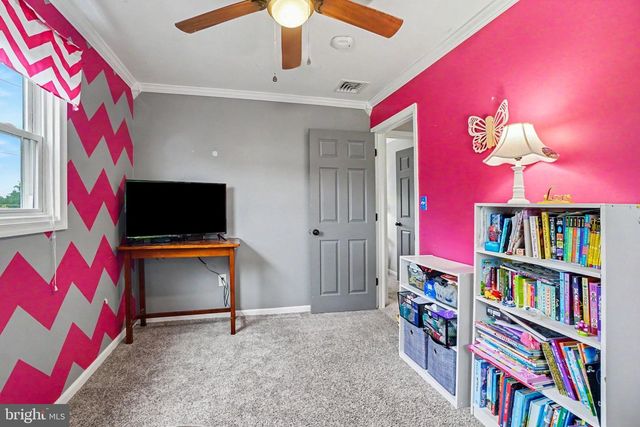 100 LANCASTER BLVD, Mechanicsburg, PA 17055