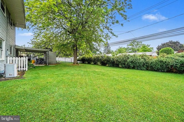 100 LANCASTER BLVD, Mechanicsburg, PA 17055