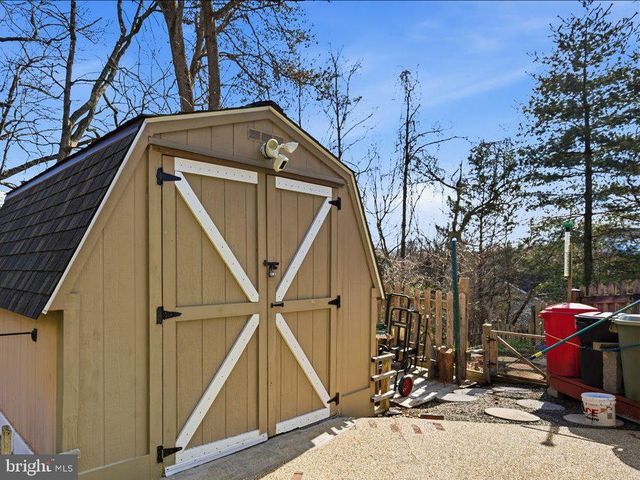 300 OWINGS HILL CT, Owings, MD 20736