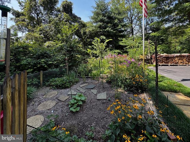 300 OWINGS HILL CT, Owings, MD 20736