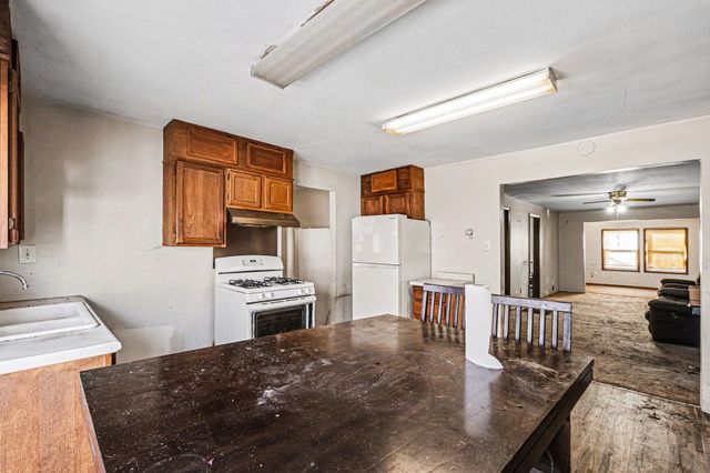 335 Dana Street Nw, Alpine Twp, MI 49321