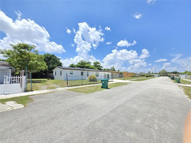 10730 SW 149th Ter, Miami, FL 33176