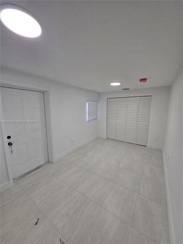 10730 SW 149th Ter, Miami, FL 33176