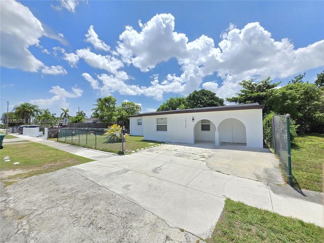 10730 SW 149th Ter, Miami, FL 33176
