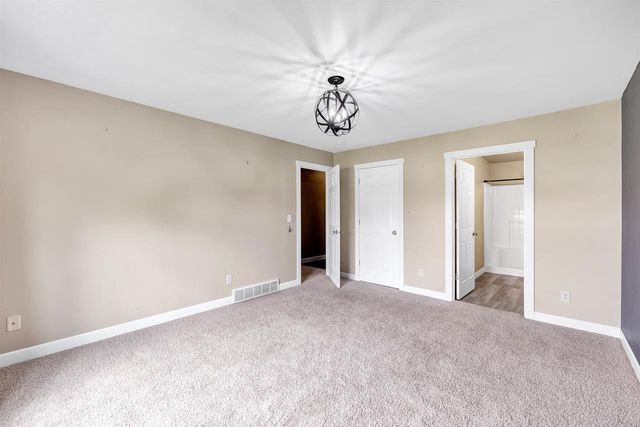 3980 N PARKER WAY, De Pere, WI 54115