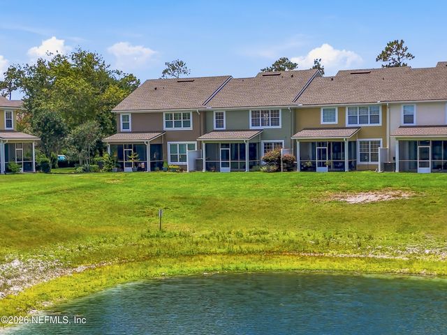6390 AUTUMN BERRY Circle, Jacksonville, FL 32258