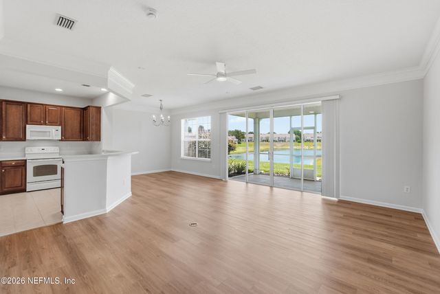 6390 AUTUMN BERRY Circle, Jacksonville, FL 32258