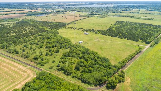 1062 County Road 1057, Greenville, TX 75401