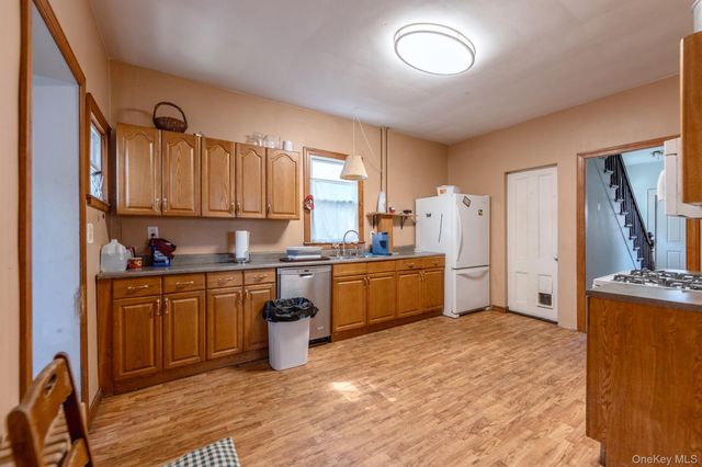 315 Washington Avenue, Kingston, NY 12401