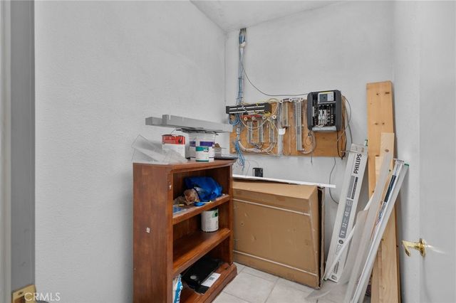 10511 S Western, Los Angeles, CA 90047
