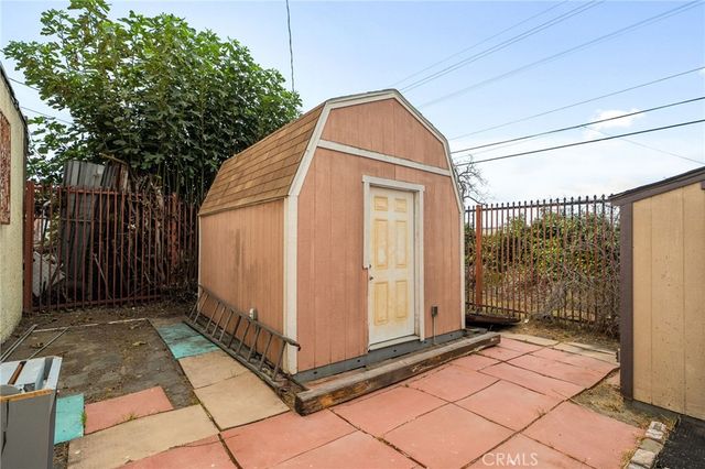 10511 S Western, Los Angeles, CA 90047
