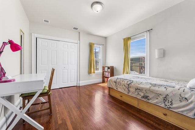 72 Winchester St, Medford, MA 02155