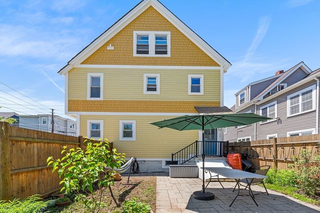 72 Winchester St, Medford, MA 02155